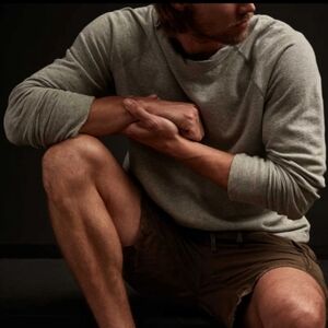 James Perse Vintage French Terry Crew Sweatahirt In Heather Grey